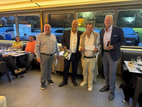 PHOTO-2025-10-11-19-17-0212